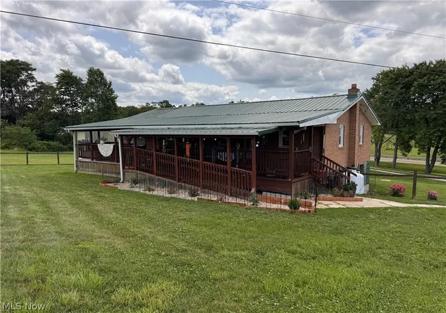 Photo 2 of Single family home for sale at 7054 Scio Rd Sw, Carrollton, OH 44615 | MLS# 5230032 | Listing updated on 2026-08-01