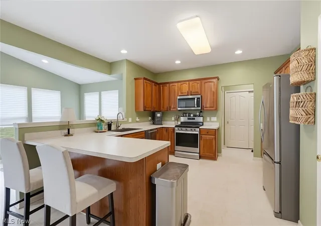 4th image of 401 Norwich Dr, Broadview Heights, OH 44147 | MLS# 5230037