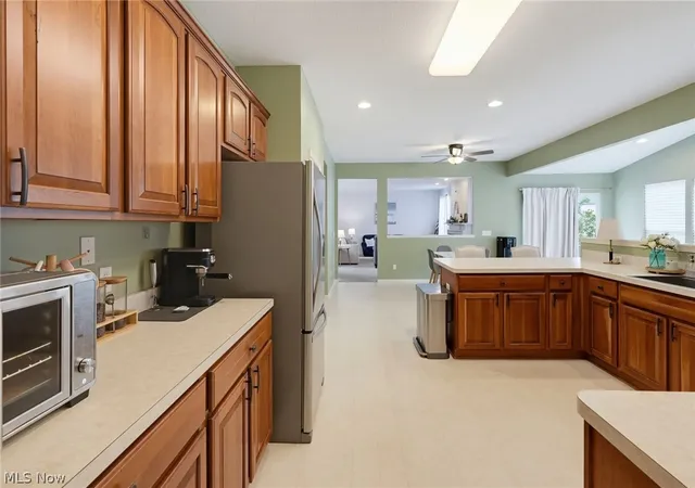 5th image of 401 Norwich Dr, Broadview Heights, OH 44147 | MLS# 5230037