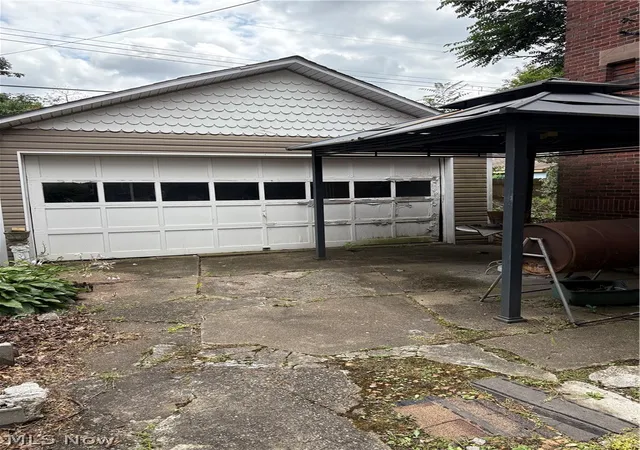 16th image of 251 Alameda Ave, Youngstown, OH 44504 | MLS# 5229845