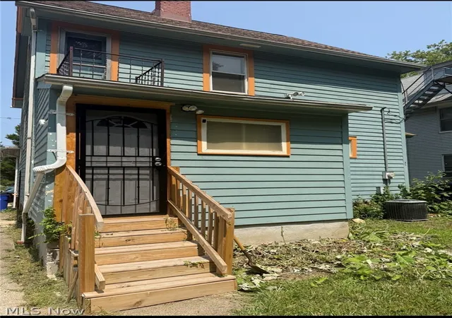 13th image of 16812 Endora Rd, Cleveland, OH 44112 | MLS# 5229406