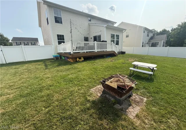 Photo 2 of Single family home for sale at 859 Arbor Trails Dr, Macedonia, OH 44056 | MLS# 5229596 | Listing updated on 2026-07-30