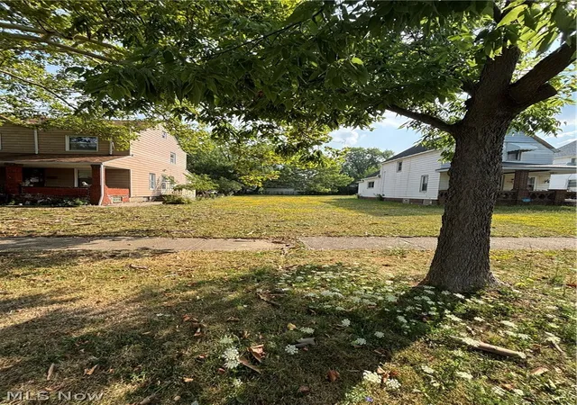 1st image of 835 Whitcomb Rd, Cleveland, OH 44110 | MLS# 5229722