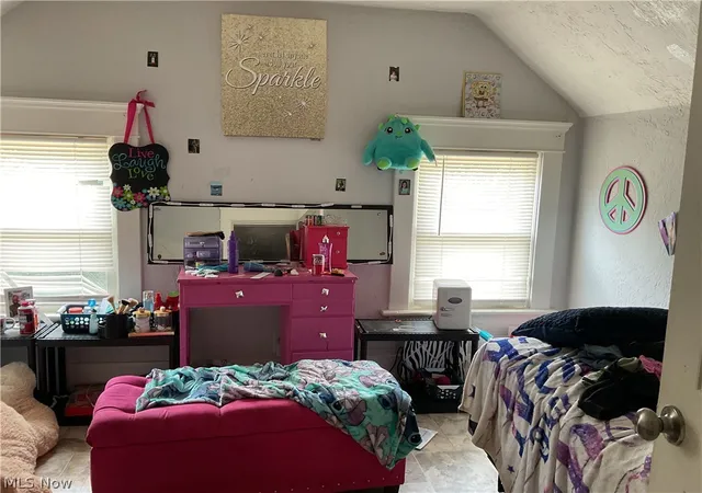 Photo 4 of Single family home for sale at 42 Alfaretta Ave, Akron, OH 44310 | MLS# 5224661 | Listing updated on 2026-08-18
