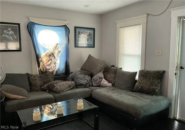 Photo 3 of Single family home for sale at 43 Alfaretta Ave, Akron, OH 44310 | MLS# 5225294 | Listing updated on 2026-08-18