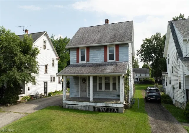 Photo 4 of Single family home for sale at 679 Arlington Ave, Mansfield, OH 44903 | MLS# 5230058 | Listing updated on 2026-08-25