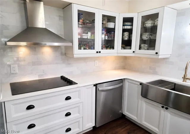 2nd image of 13 Meadowlawn Dr #4, Mentor, OH 44060 | MLS# 5230068
