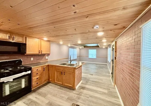 Photo 2 of Single family home for sale at 604 East Dr, Warren, OH 44484 | MLS# 5229702 | Listing updated on 2026-08-27