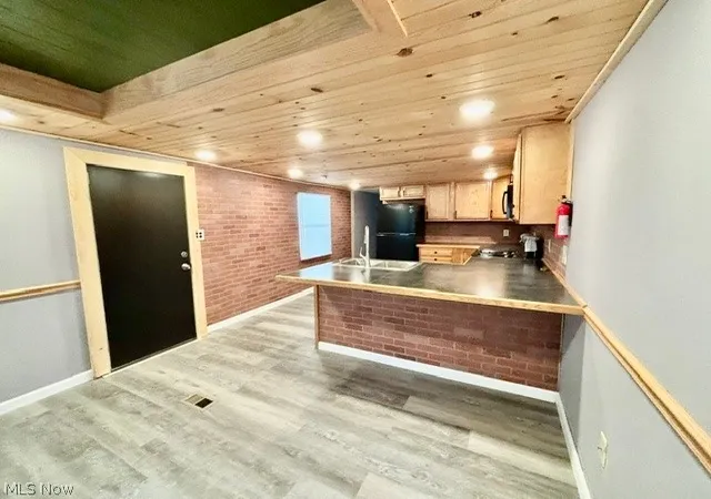 Photo 3 of Single family home for sale at 604 East Dr, Warren, OH 44484 | MLS# 5229702 | Listing updated on 2026-08-27