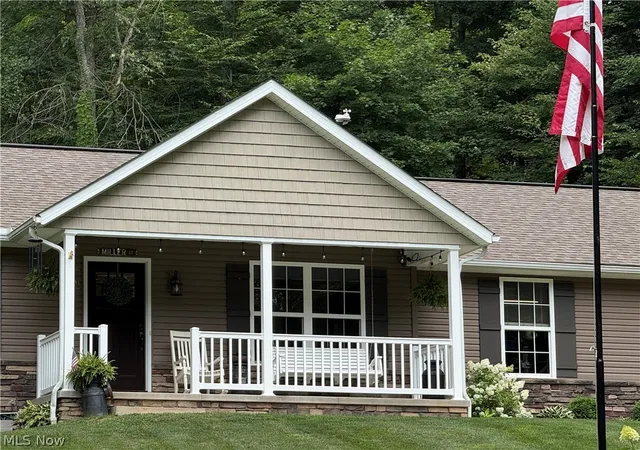 3rd image of 7595 Arbon Dr, Millersburg, OH 44654 | MLS# 5229752