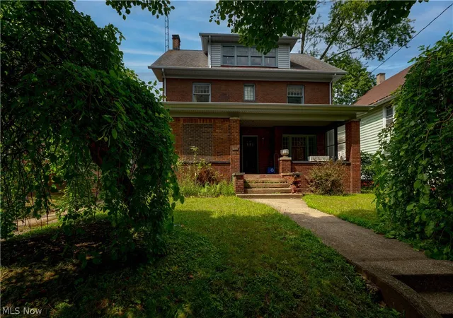 Photo 3 of Sale Pending at 1255 Fulton Rd Nw, Canton, OH 44703 | MLS# 5229987 | Listing updated on 2026-08-20