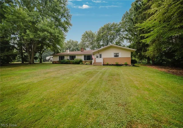 1st image of 5824 Hartneck Rd, Valley City, OH 44280 | MLS# 5228058