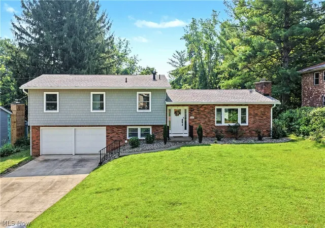 1st image of 107 Woodcrest Dr, Marietta, OH 45750 | MLS# 5230065