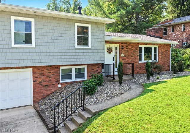 4th image of 107 Woodcrest Dr, Marietta, OH 45750 | MLS# 5230065