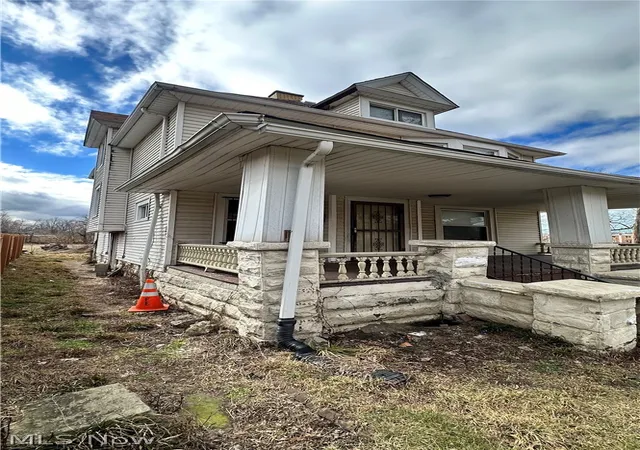Photo 3 of Single family home for sale at 1828 Noble Rd, Cleveland, OH 44112 | MLS# 5229833 | Listing updated on 2026-08-14