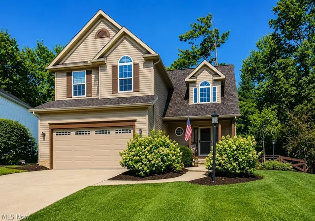 1st image of 102 Middle Post Pt, Chardon, OH 44024 | MLS# 5228150
