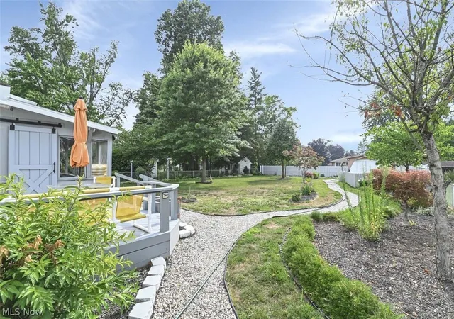 3rd image of 8088 Wesley Dr, Strongsville, OH 44136 | MLS# 5228744