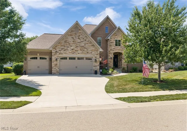 1st image of 1136 Laurel Green Dr Ne, North Canton, OH 44720 | MLS# 5227370