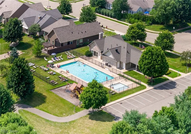 47th image of 1136 Laurel Green Dr Ne, North Canton, OH 44720 | MLS# 5227370