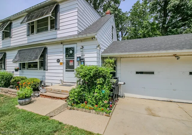 2nd image of 243 W Glendale St, Bedford, OH 44146 | MLS# 5227205