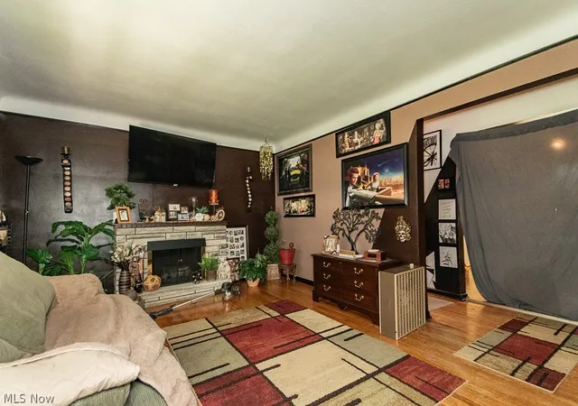 5th image of 243 W Glendale St, Bedford, OH 44146 | MLS# 5227205