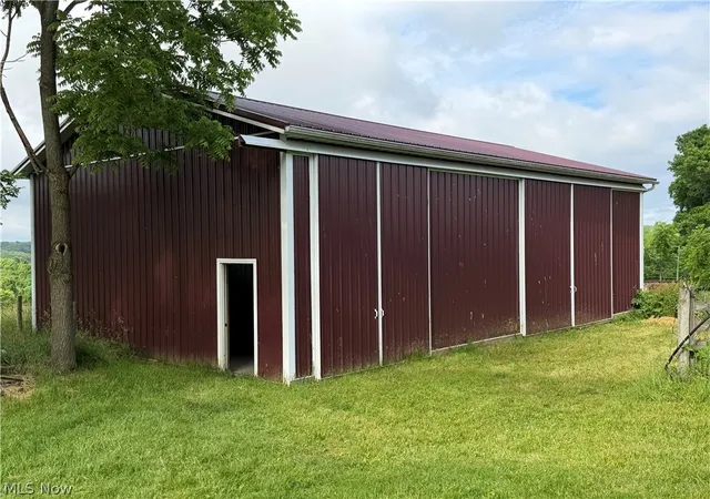 Photo 4 of Sale Pending at 10057 Kensington Rd NE, Kensington, OH 44427 | MLS# 5230168 | Listing updated on 2026-09-25