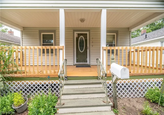 4th image of 718 Virginia Ave, Akron, OH 44306 | MLS# 5229945