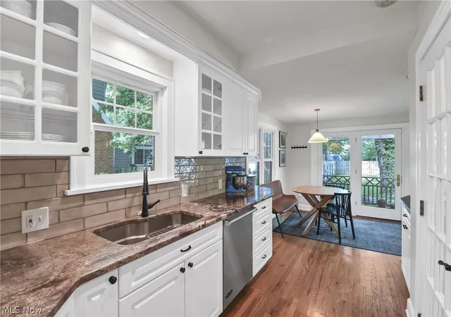 3rd image of 348 Lake Forest Dr, Bay Village, OH 44140 | MLS# 5229258