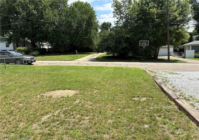 2nd image of 491 Taft Ave, Barberton, OH 44203 | MLS# 5230146