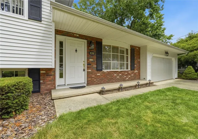 5th image of 110 Hemlock Ct, Painesville Twp, OH 44077 | MLS# 5230200