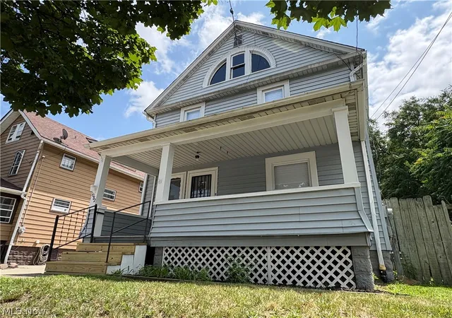 3rd image of 1082 Florida Ave, Akron, OH 44314 | MLS# 5230162
