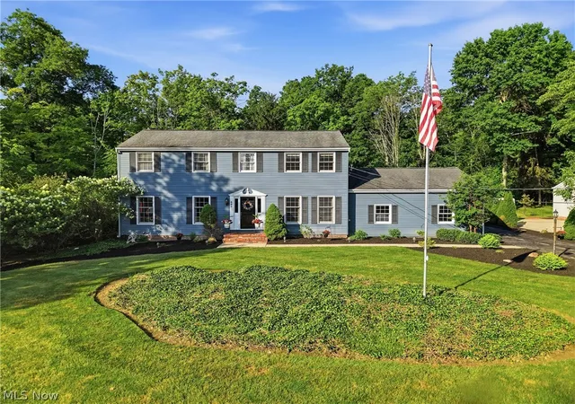 2nd image of 450 Eldridge Rd, Aurora, OH 44202 | MLS# 5223491