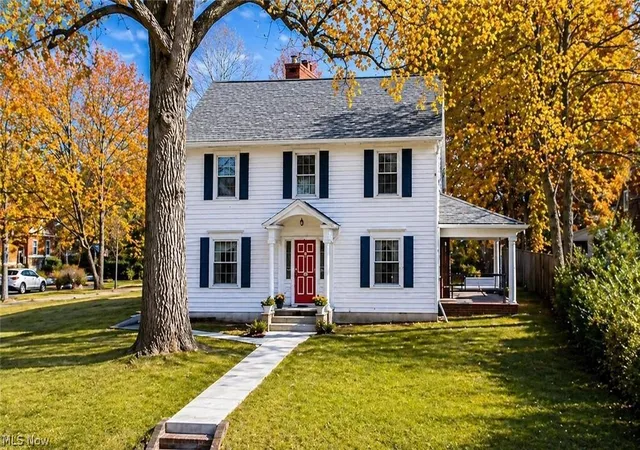 1st image of 621 Greenwood Ave, Akron, OH 44320 | MLS# 5229939