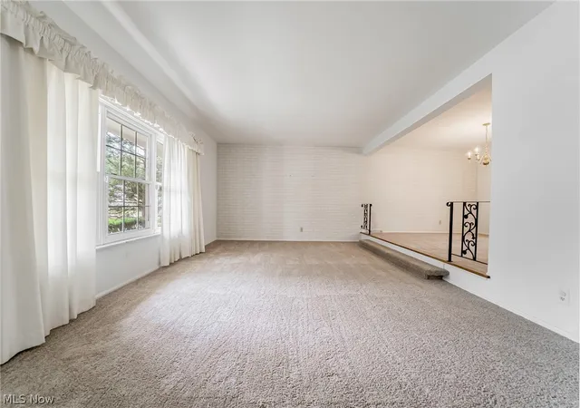 Photo 4 of Sale Pending at 9474 Stoney Crk Ln, Cleveland, OH 44130 | MLS# 5230253 | Listing updated on 2026-08-15
