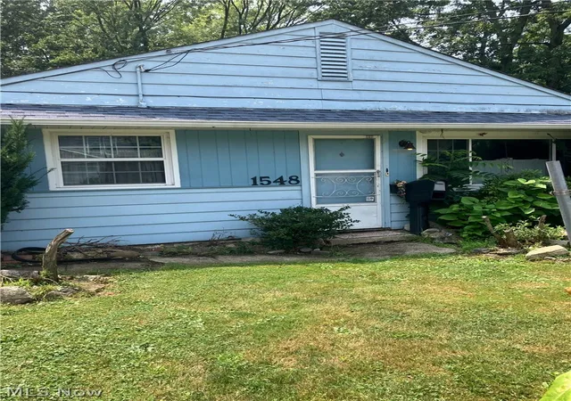 2nd image of 1548 E 296th St, Wickliffe, OH 44092 | MLS# 5230144