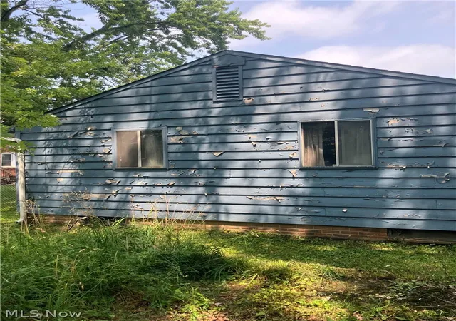 Photo 4 of Sale Pending at 1548 E 296th Street, Wickliffe, OH 44092 | MLS# 5230144 | Listing updated on 2026-08-07