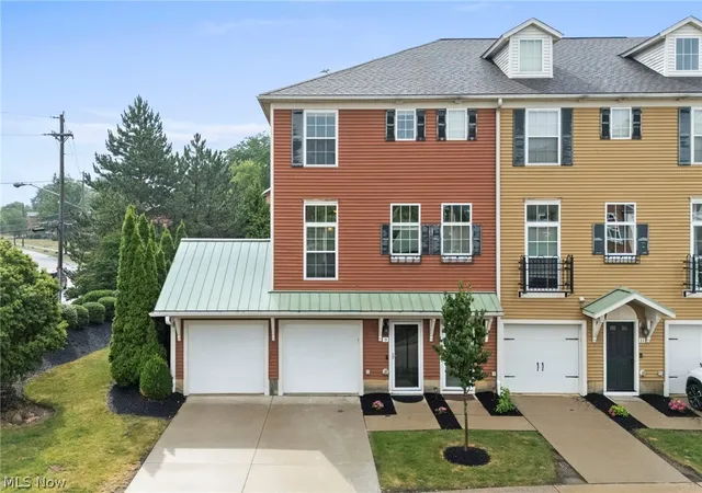 1st image of 9 Grandview Dr, Rocky River, OH 44116 | MLS# 5230221