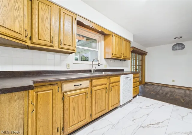 5th image of 1301 Washington Gardens Cir, Washington, WV 26181 | MLS# 5228782