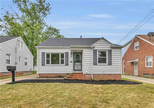 1st image of 24 Leyton Rd, Bedford, OH 44146 | MLS# 5229008