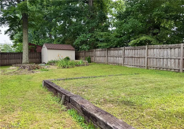 Photo 38 of Single family home for sale at 2108 Clermont Ave Ne, Warren, OH 44483 | MLS# 5229526 | Listing updated on 2026-08-31