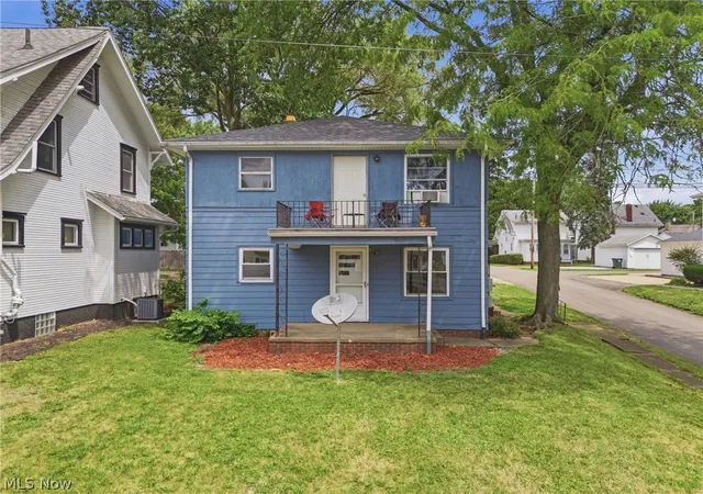 Photo 3 of Sale Pending at 1319 18th Street Nw, Canton, OH 44703 | MLS# 5226657 | Listing updated on 2026-08-07