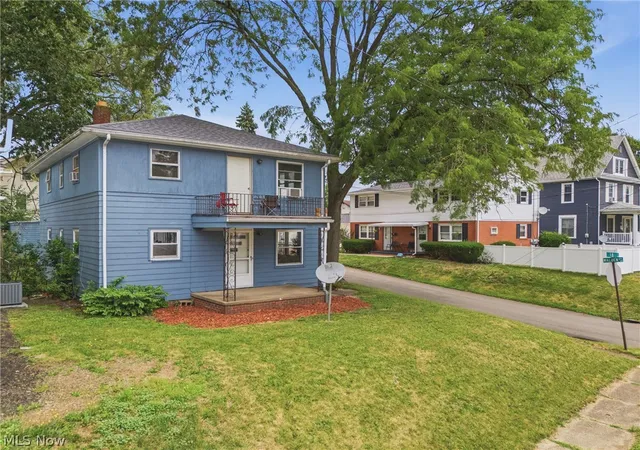 Listing Photo 4 - Condo for sale in building located at 1319 18th St NW, Canton, OH 44703