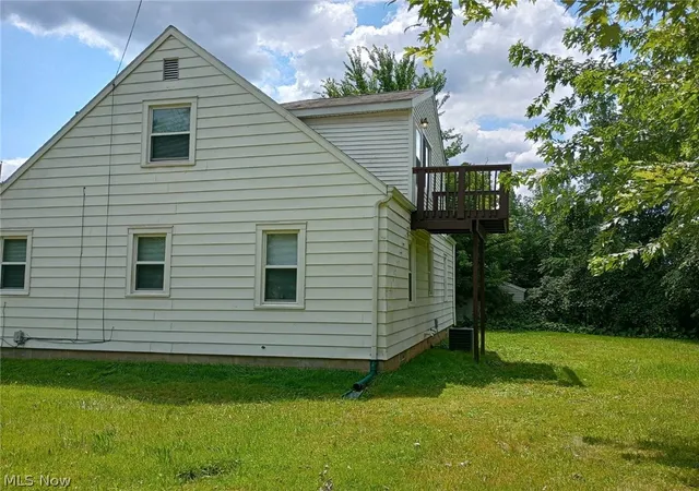 3rd image of 900 Ardella Ave, Akron, OH 44306 | MLS# 5226370