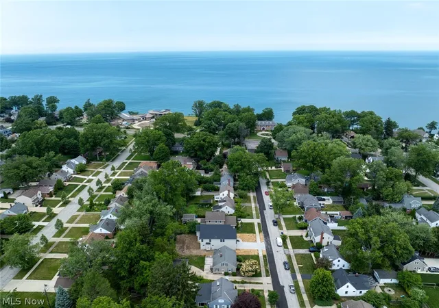 Photo 3 of Single family home for sale at 362 Oakmoor Ave, Bay Village, OH 44140 | MLS# 5230236 | Listing updated on 2026-09-18