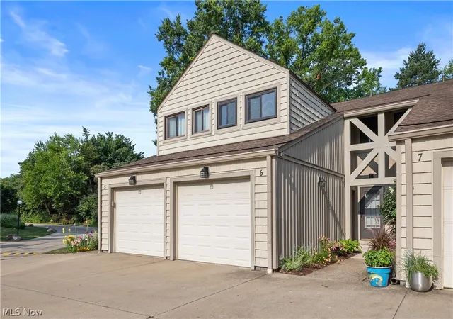 Photo 1 of Sale Pending at 6 Landings Way, Avon Lake, OH 44012 | MLS# 5229537 | Listing updated on 2026-08-02