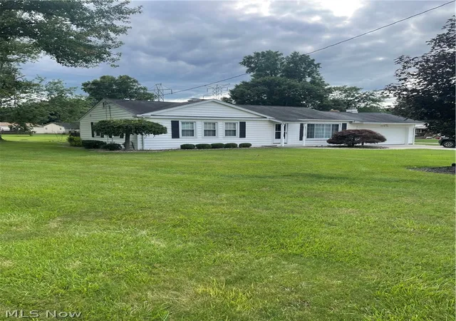 Photo 1 of Single family home for sale at 3930 Baymar Dr, Youngstown, OH 44511 | MLS# 5230367 | Listing updated on 2026-09-17