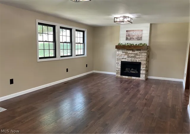 Photo 2 of Single family home for sale at 1405 Ridgeway Ave, Parkersburg, WV 26101 | MLS# 5229967 | Listing updated on 2026-08-17