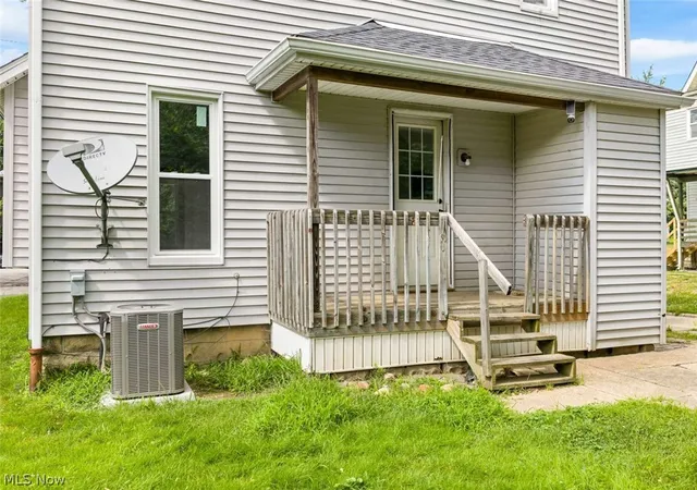 2nd image of 206 Wheeler St, Akron, OH 44304 | MLS# 5230417