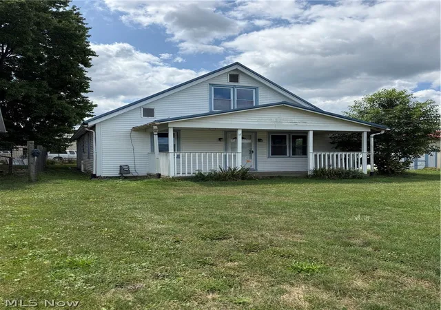 Homes for sale in East Liverpool, OH | 16330 State Route 267, East Liverpool, OH 43920 | MLS# 5230405