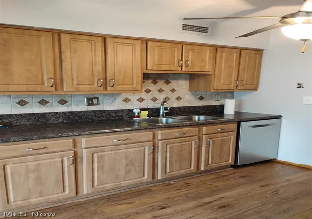 5th image of 6494 Liberty Bell Dr #31A, Brook Park, OH 44142 | MLS# 5230054